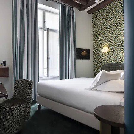 Hotel L De Lutece - Notre-dame 4*